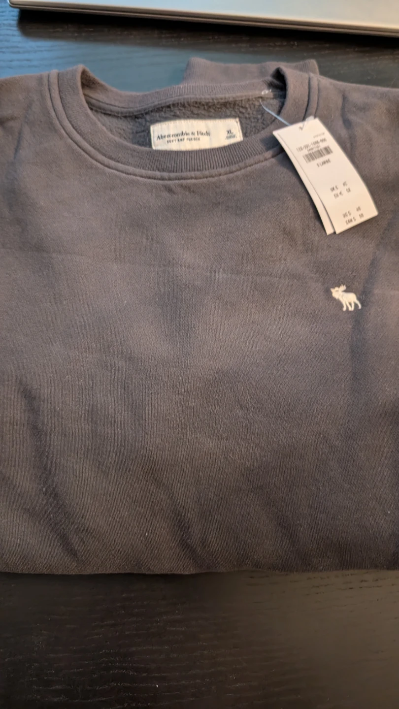 Abercrombie & Fitch Crewneck Sweatshirt - XL