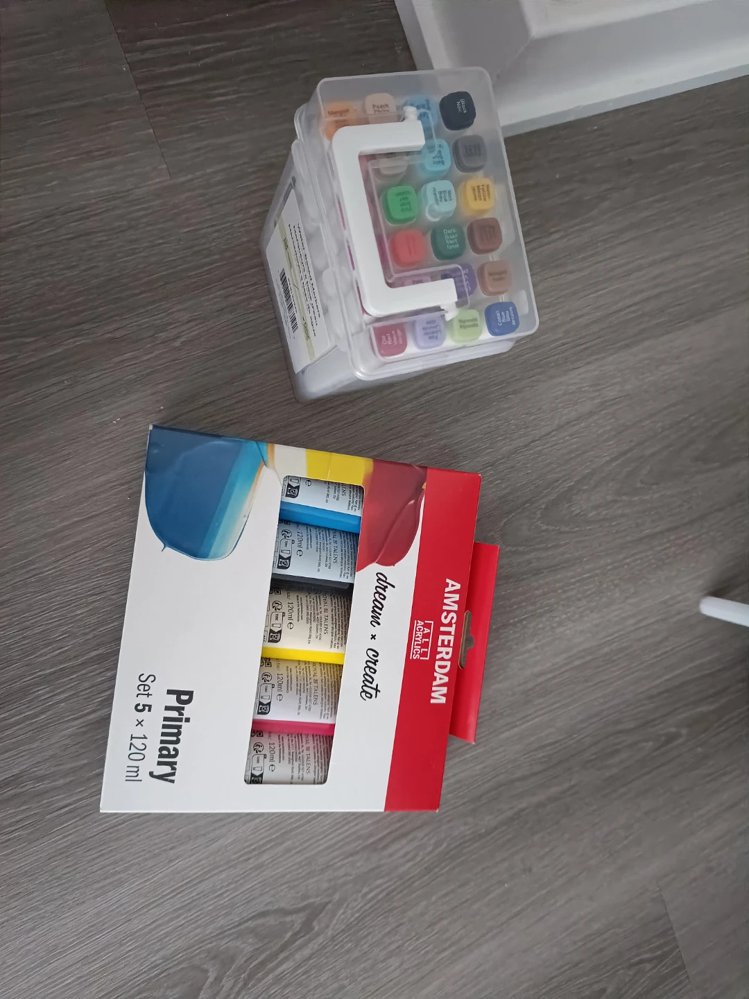 Amsterdam Acrylic Set and Marker Case