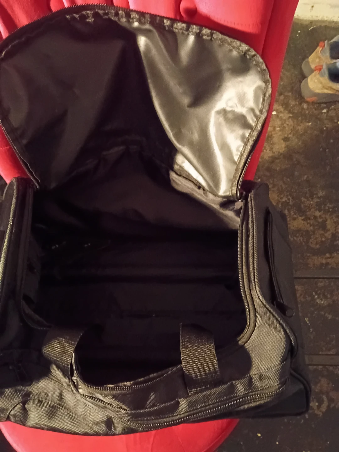 Empire Beauty Schools rolling duffel bag - photo 2