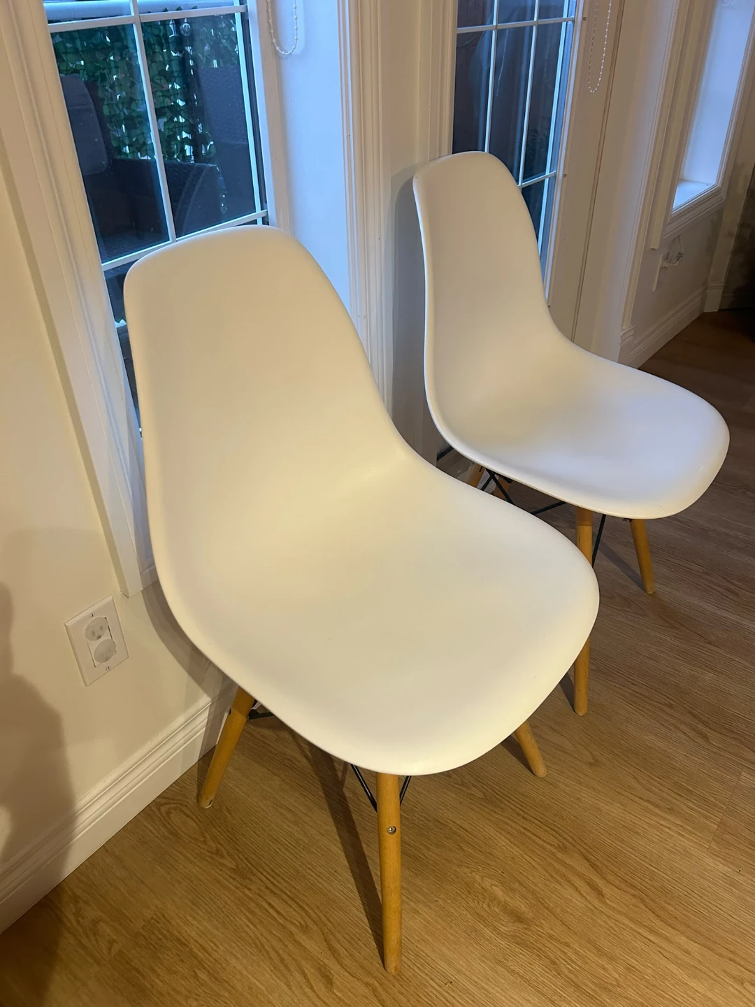 Eiffel Mid-Century Modern Chairs - White