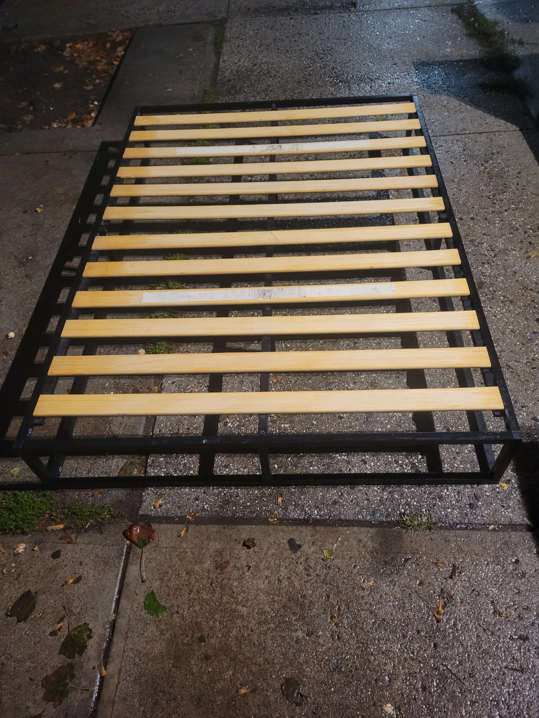FULL Size Metal Bed Frame with Wooden Slats
