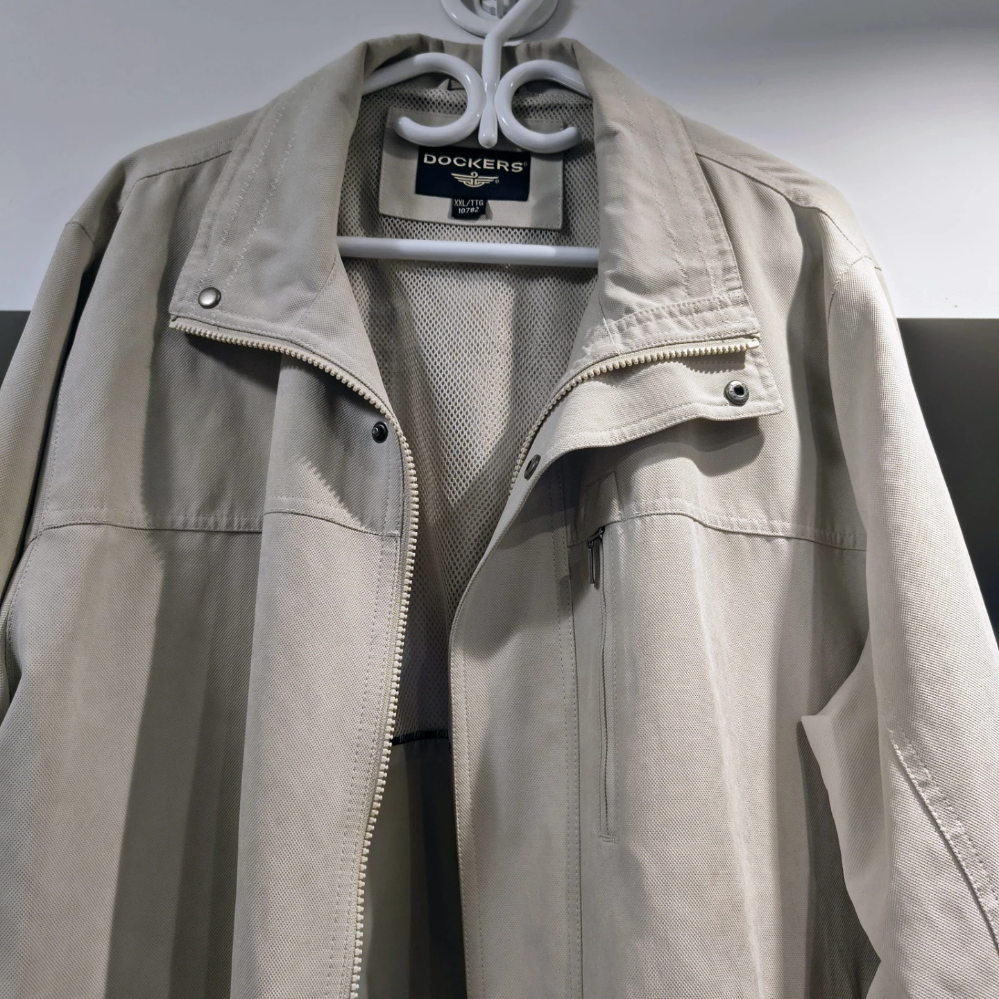 Dockers XXL Beige lightweight zip-up utility Jacket