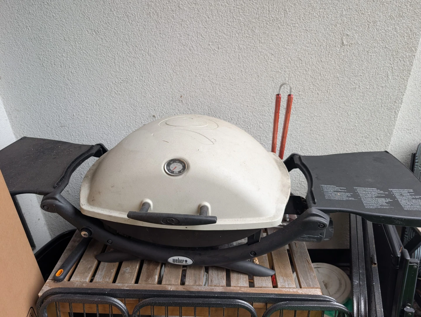 Weber Q Series Portable Gas BBQ - photo 2