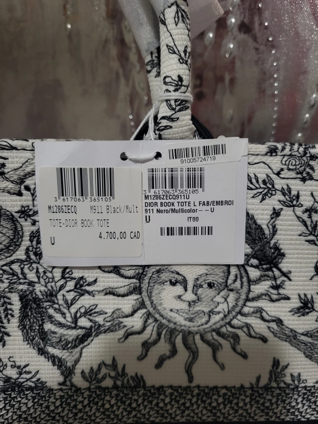 BNWT Large Christian Dior Book Tote - photo 3