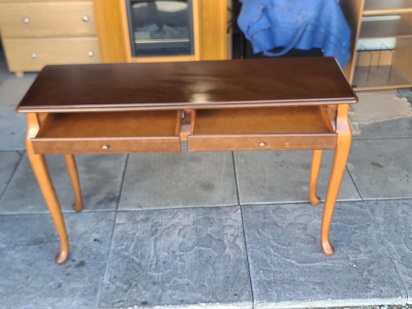 Queen Anne Style Console Table with Two Drawers - photo 3