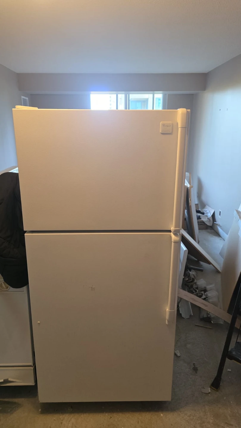 Whirlpool Top-Freezer Refrigerator