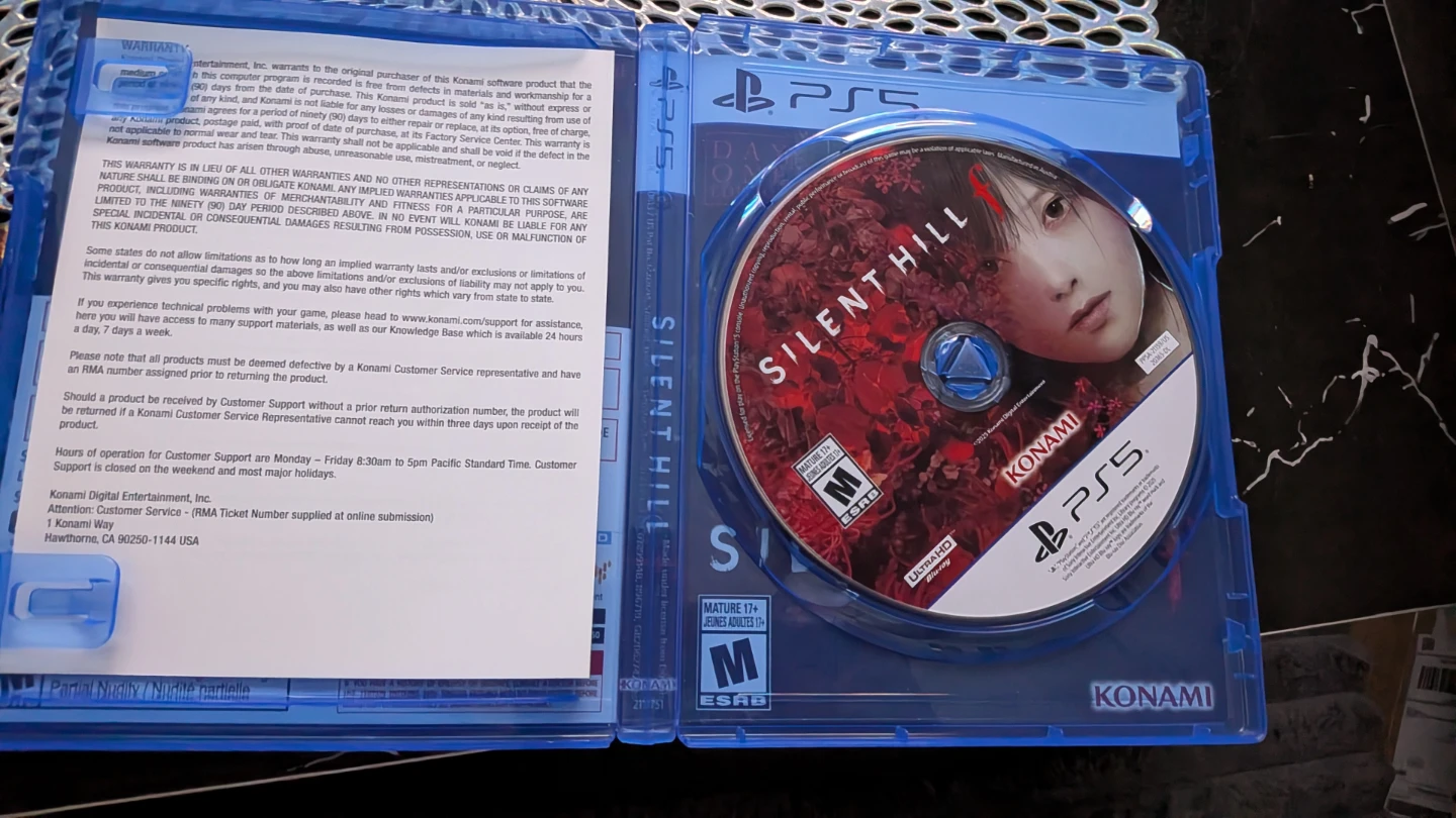 Silent Hill f Day One Edition for PS5 - photo 3