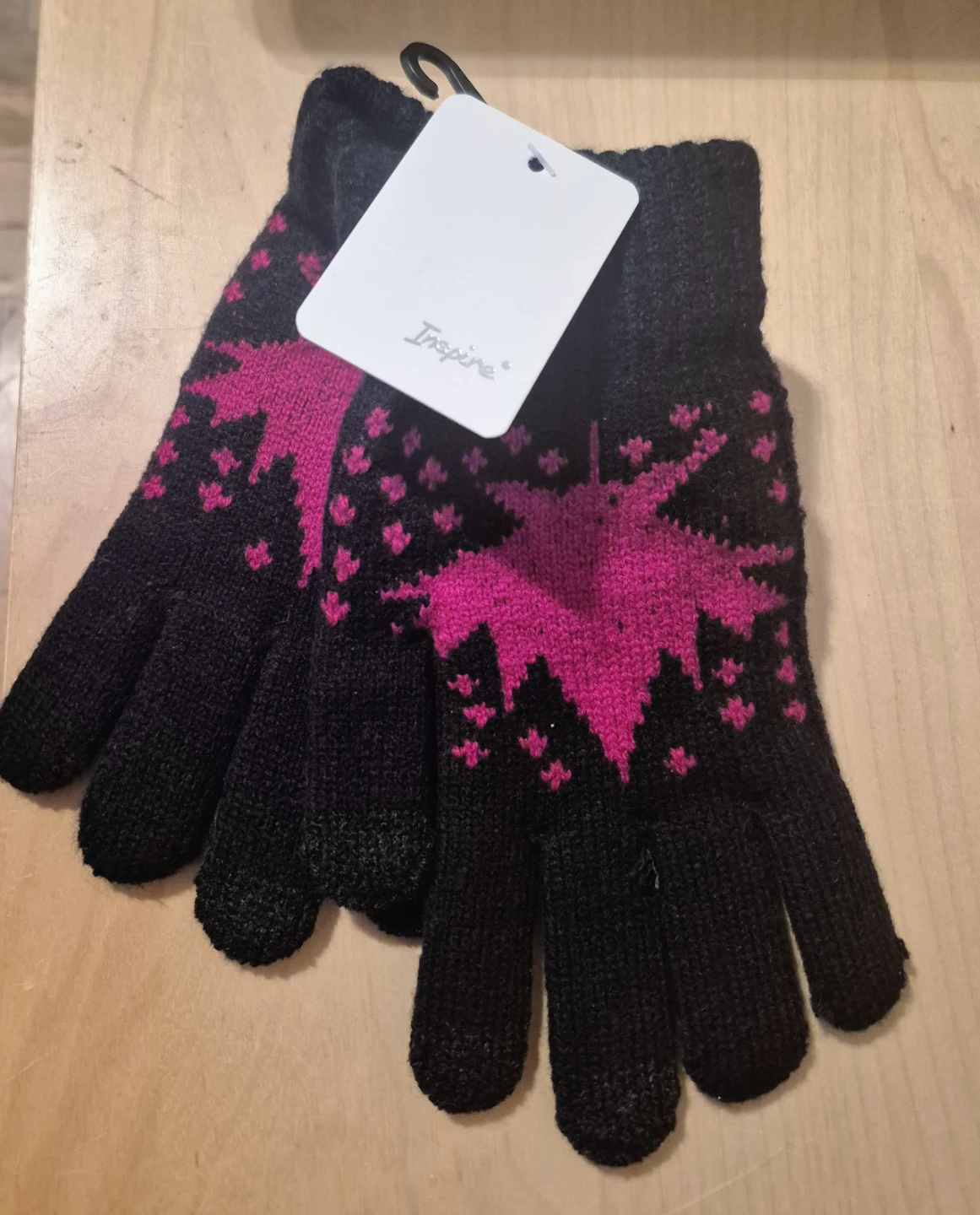 BNIB)Gloves &6-Pack Retractable Ballpoint Pens