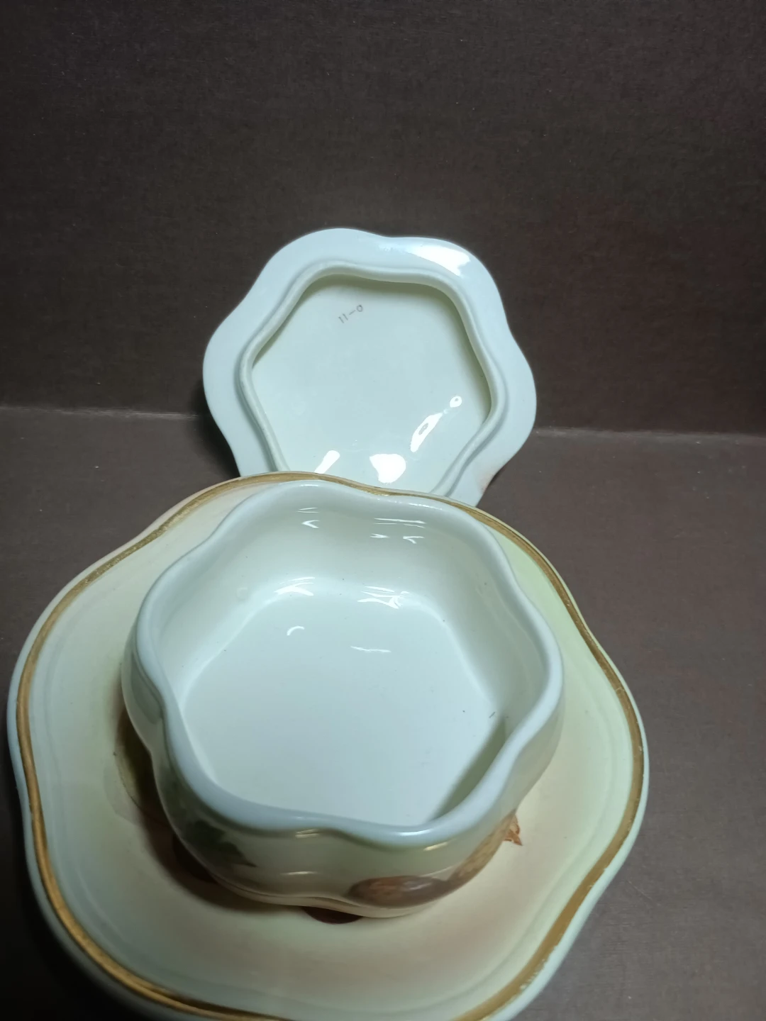 Palissy Royal Worcester Trinket Dish and Lidded Box - photo 3