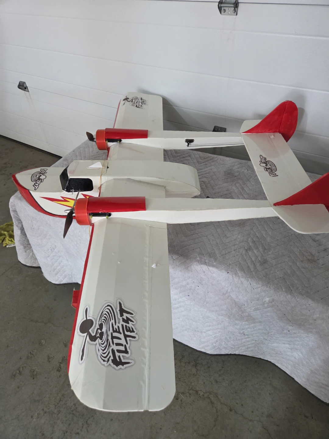 Flite Test RC  Airplane Mighty Duck - photo 5