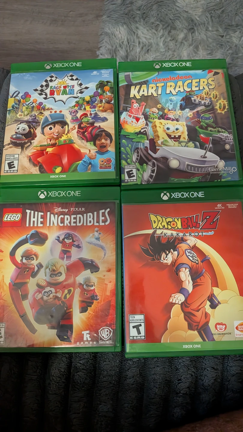 Set of 4 Xbox One Games