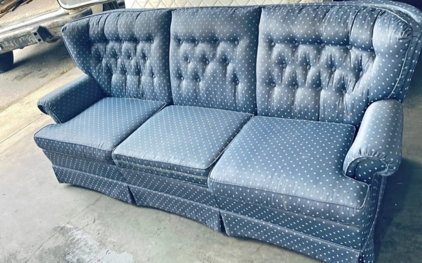 Blue Dotted Tufted Sofa - photo 2