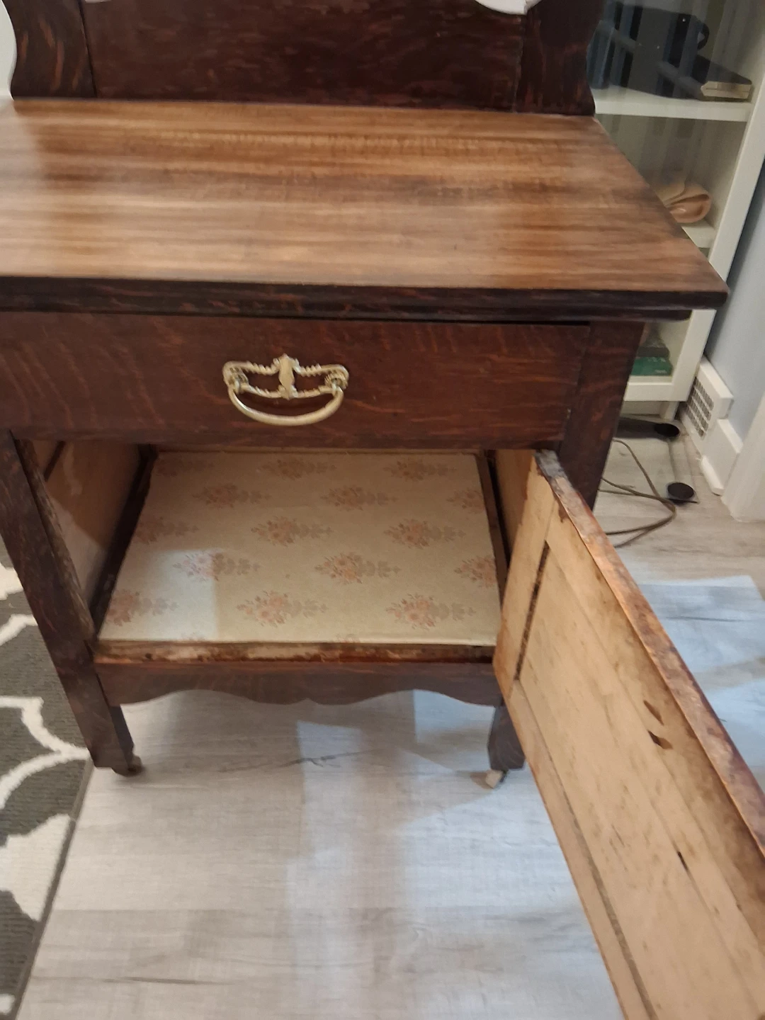 Antique Oak Washstand - photo 2