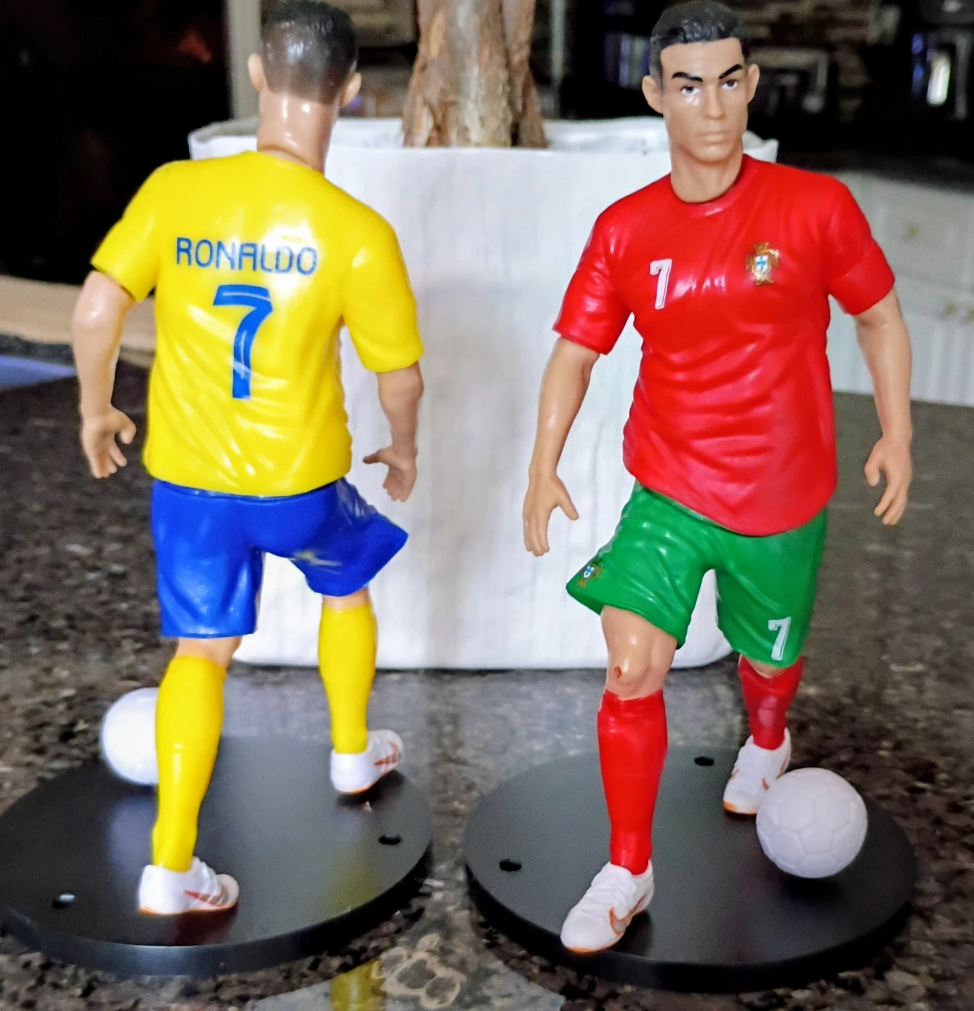 Cristiano Ronaldo Action Figure Set - photo 2