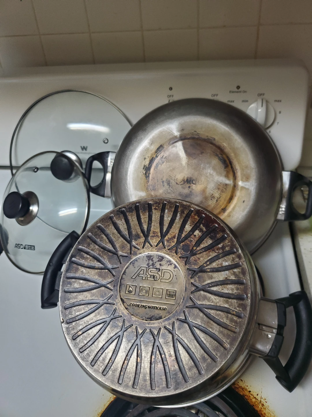 Two Stainless Steel Pots - photo 3