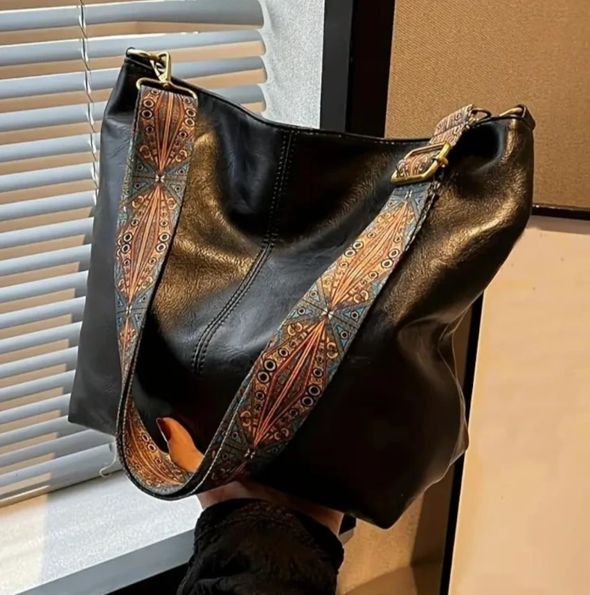 Black Tote bag with patterned strap - photo 2