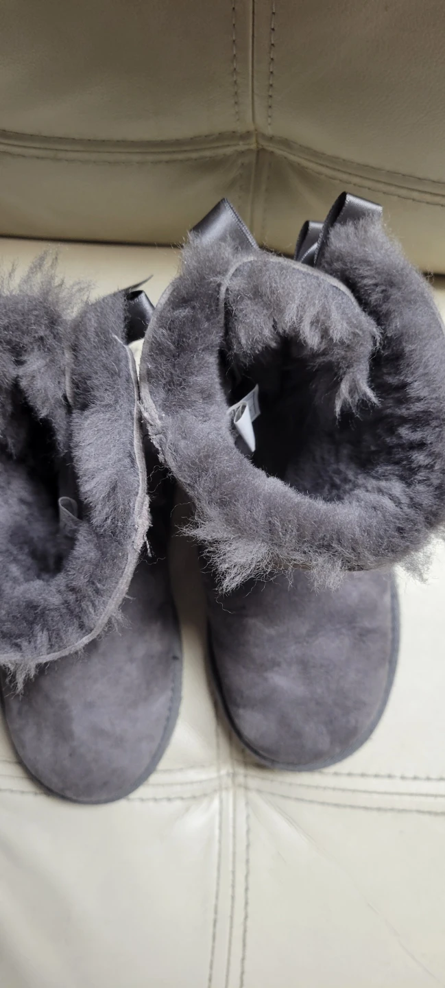 UGG Grey Bailey  bow  Boots sz 11 - photo 2