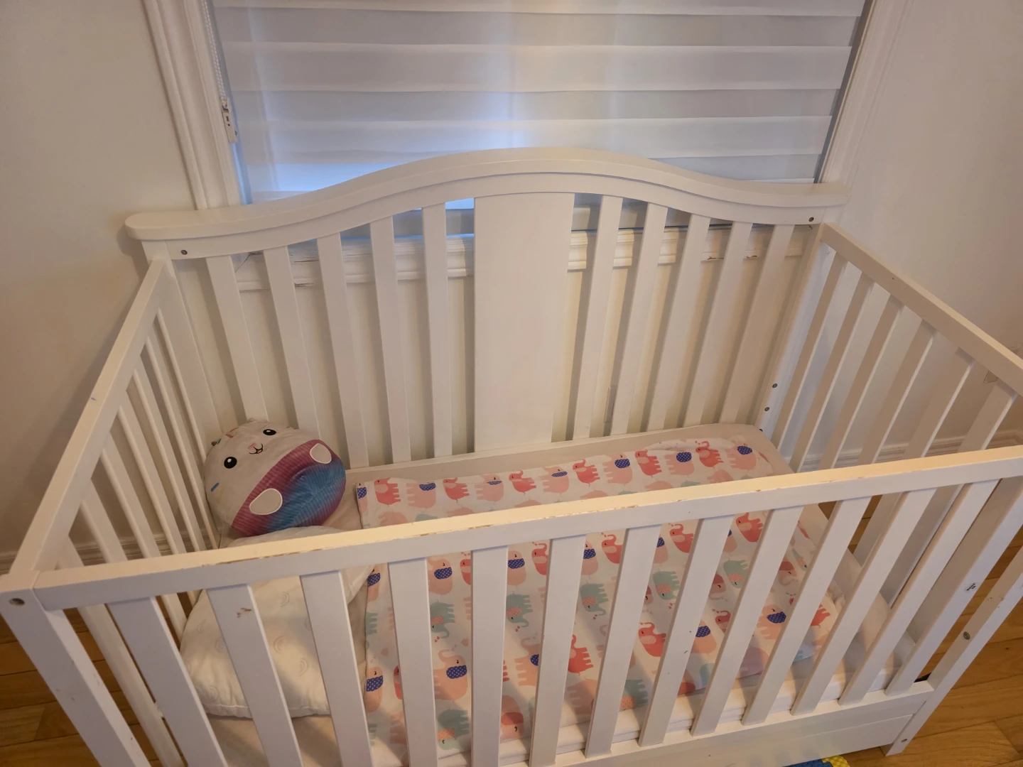 Graco 4 in 1 convertible crib plus mattress and storage - photo 3