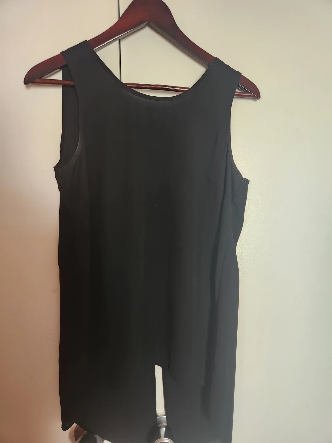 Mossimo Black Sleeveless Top