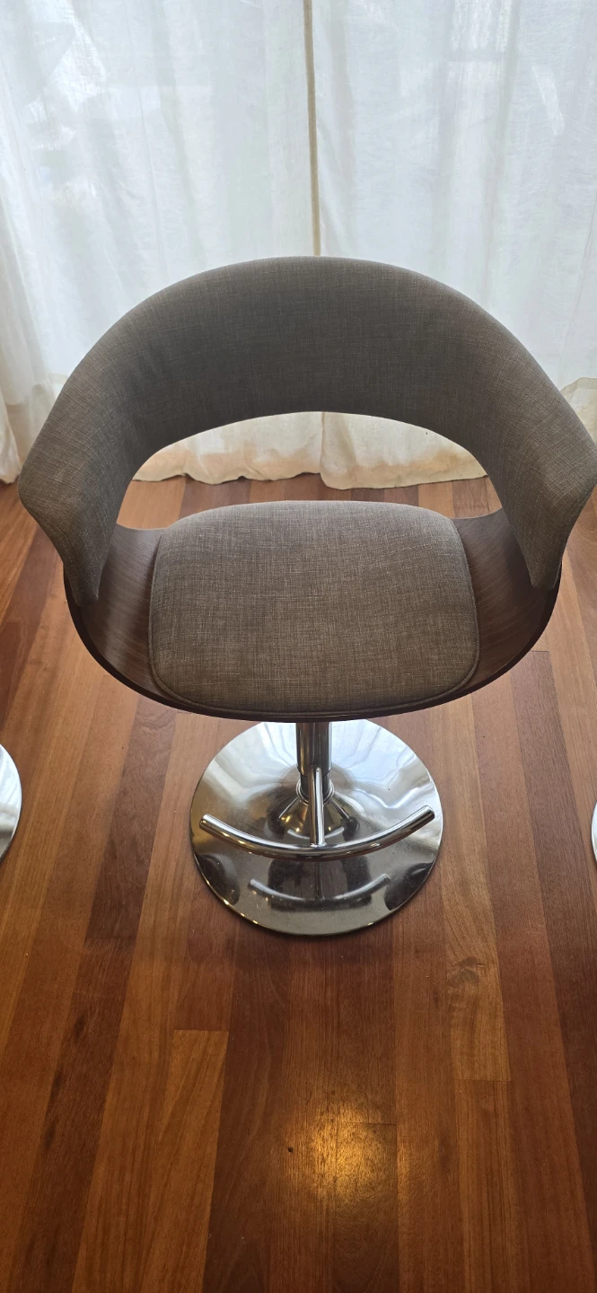 Set of 4 - Swivel Bar stools (adjustable height) - photo 3