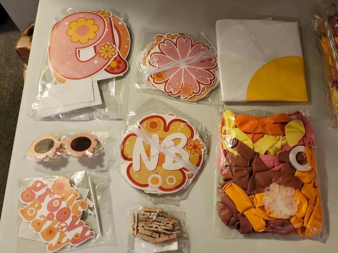 One Groovy Baby Birthday Decoration Set - photo 5