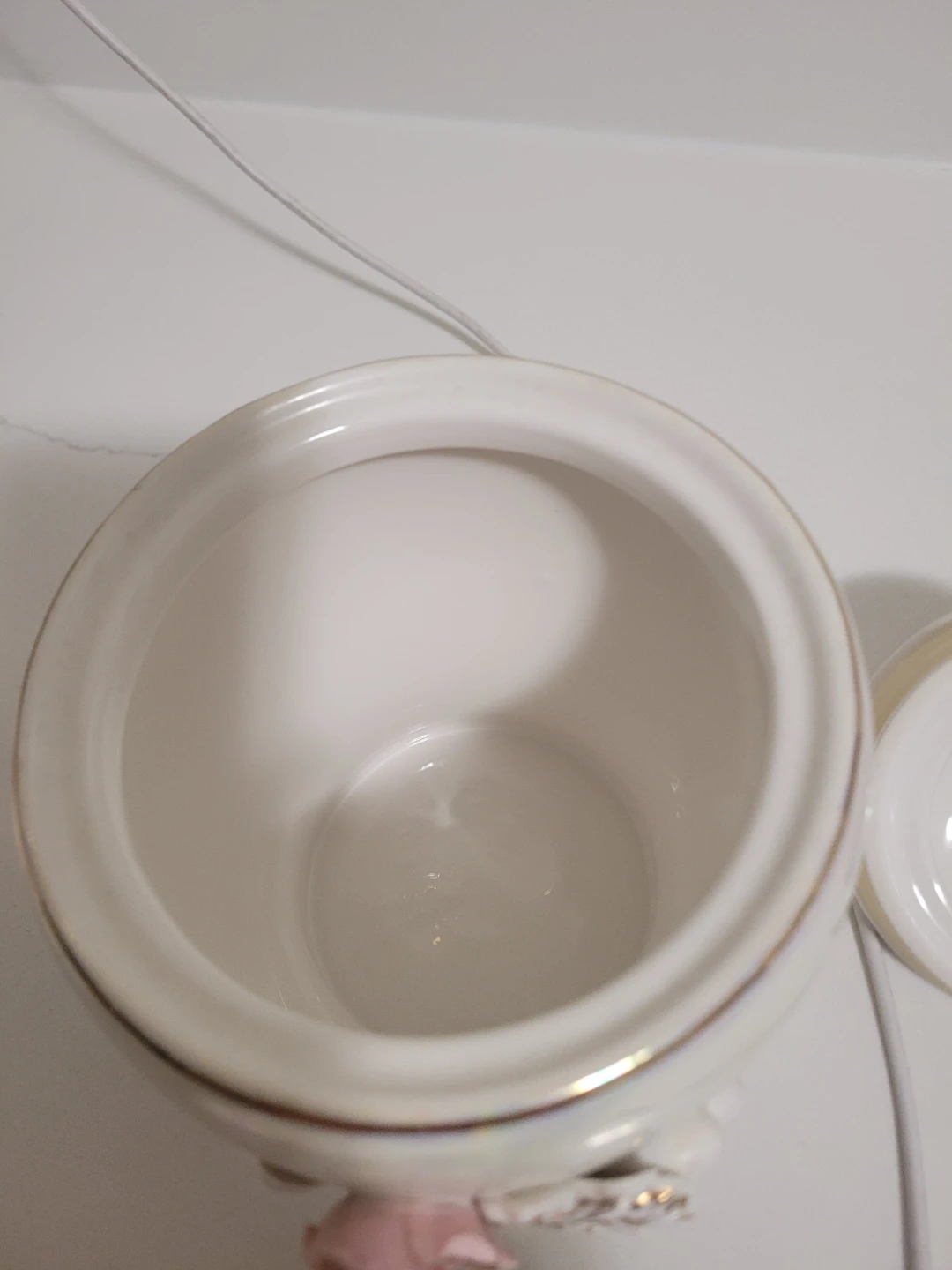 Vintage Iridescent Ceramic Sugar Bowl with Floral design $10 - photo 3