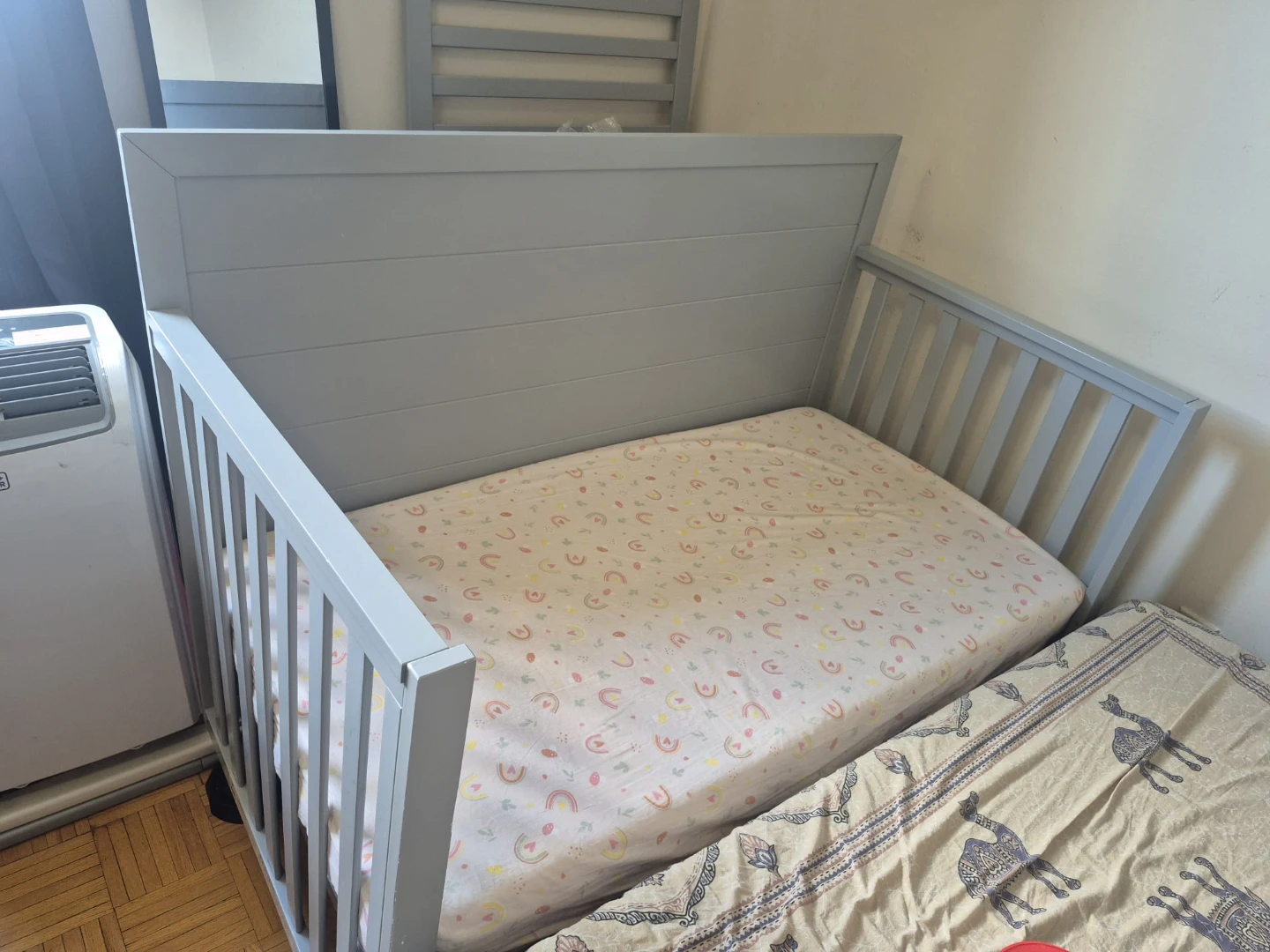 Fisher-Price Convertible Crib with mattress - photo 2