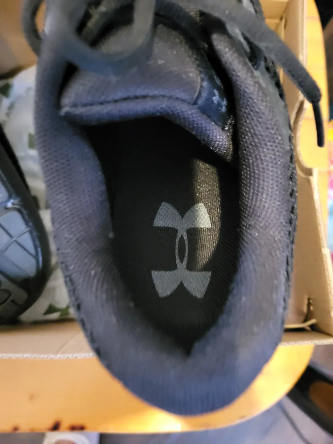 Under Armour Surge 3 Running Shoes Black Size 7 - photo 4