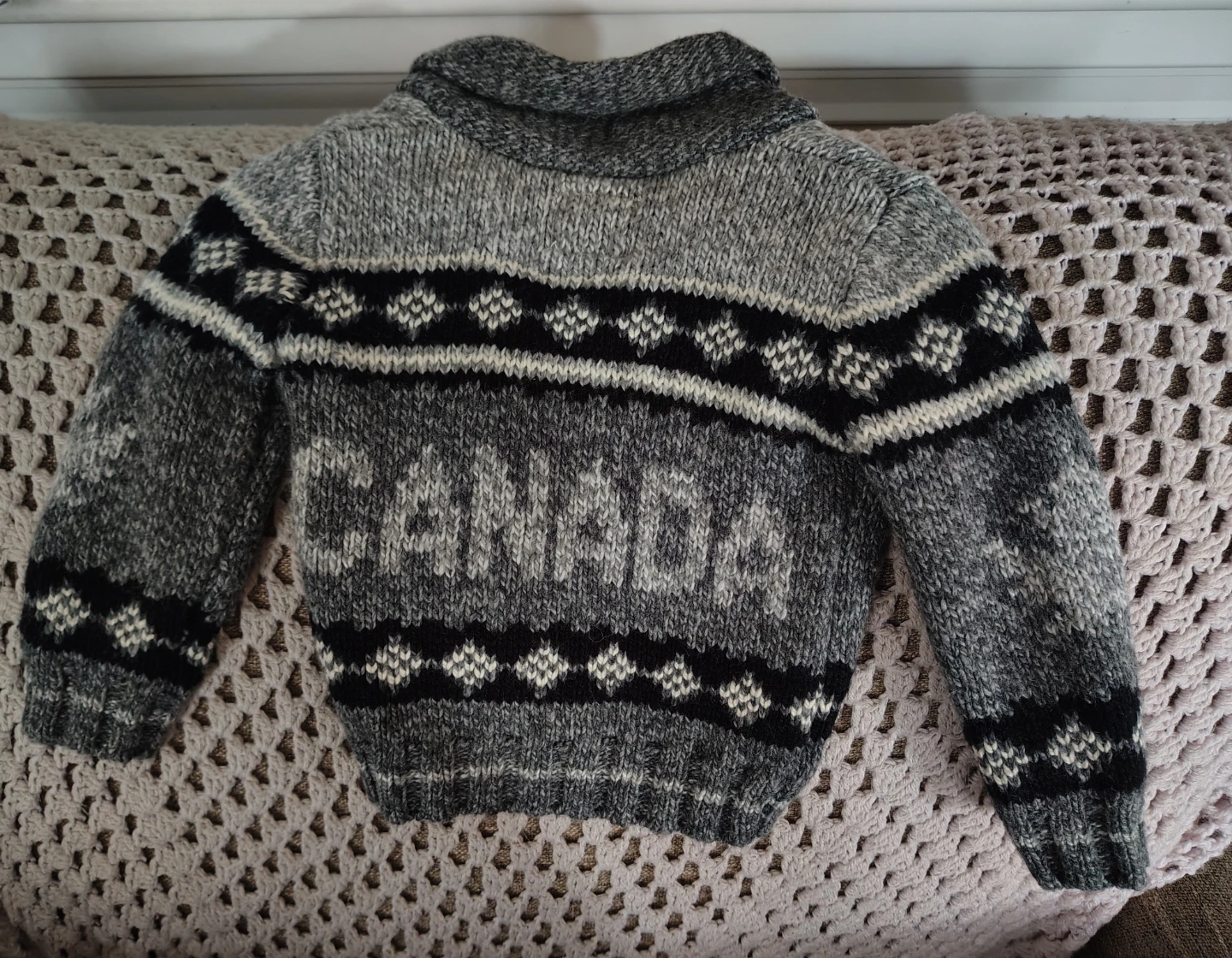 12-18M Canadiana Canada Knit Sweater - photo 2