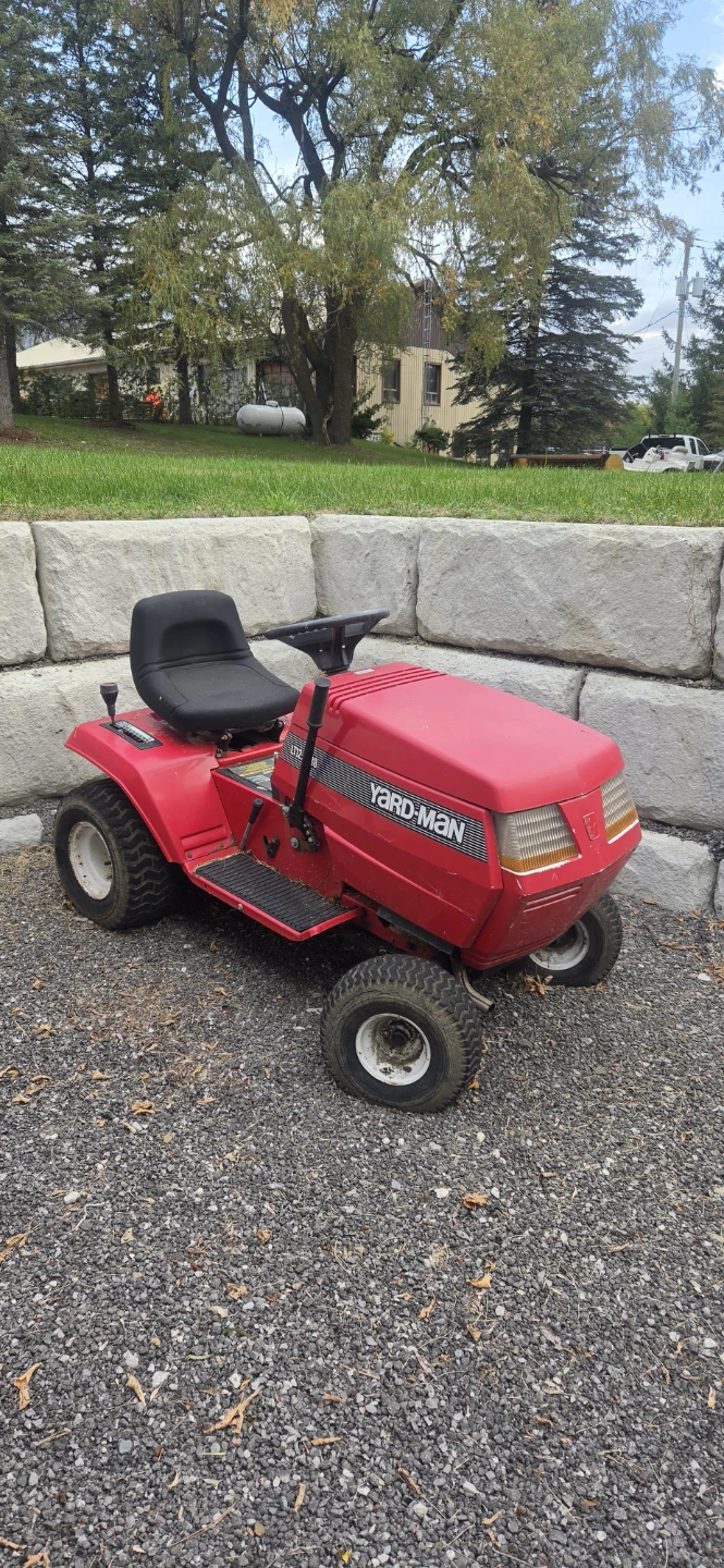 Yard-Man LT12.5/38 Riding Lawn Mower