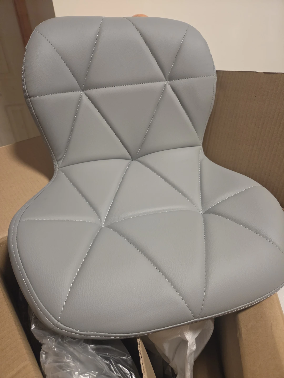 Modern Gray Faux Leather Geometric Accent Chair - photo 2