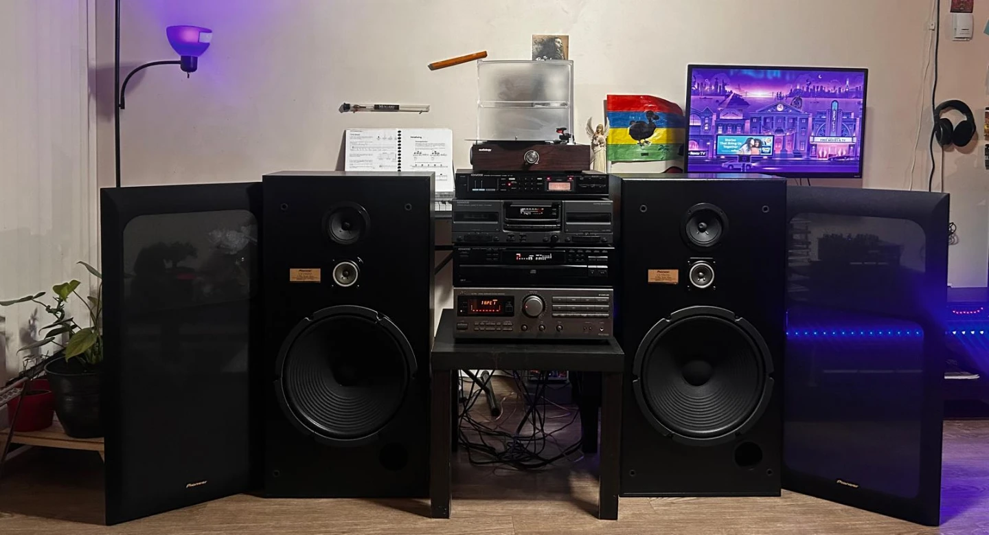 Complete vintage stereo system