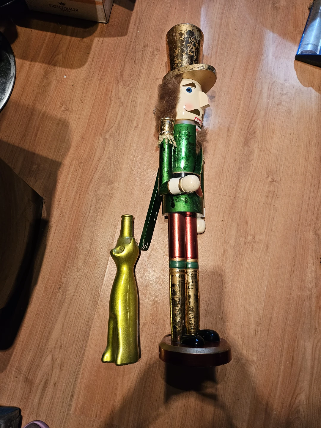 Large Wooden Nutcracker Soldier - photo 2