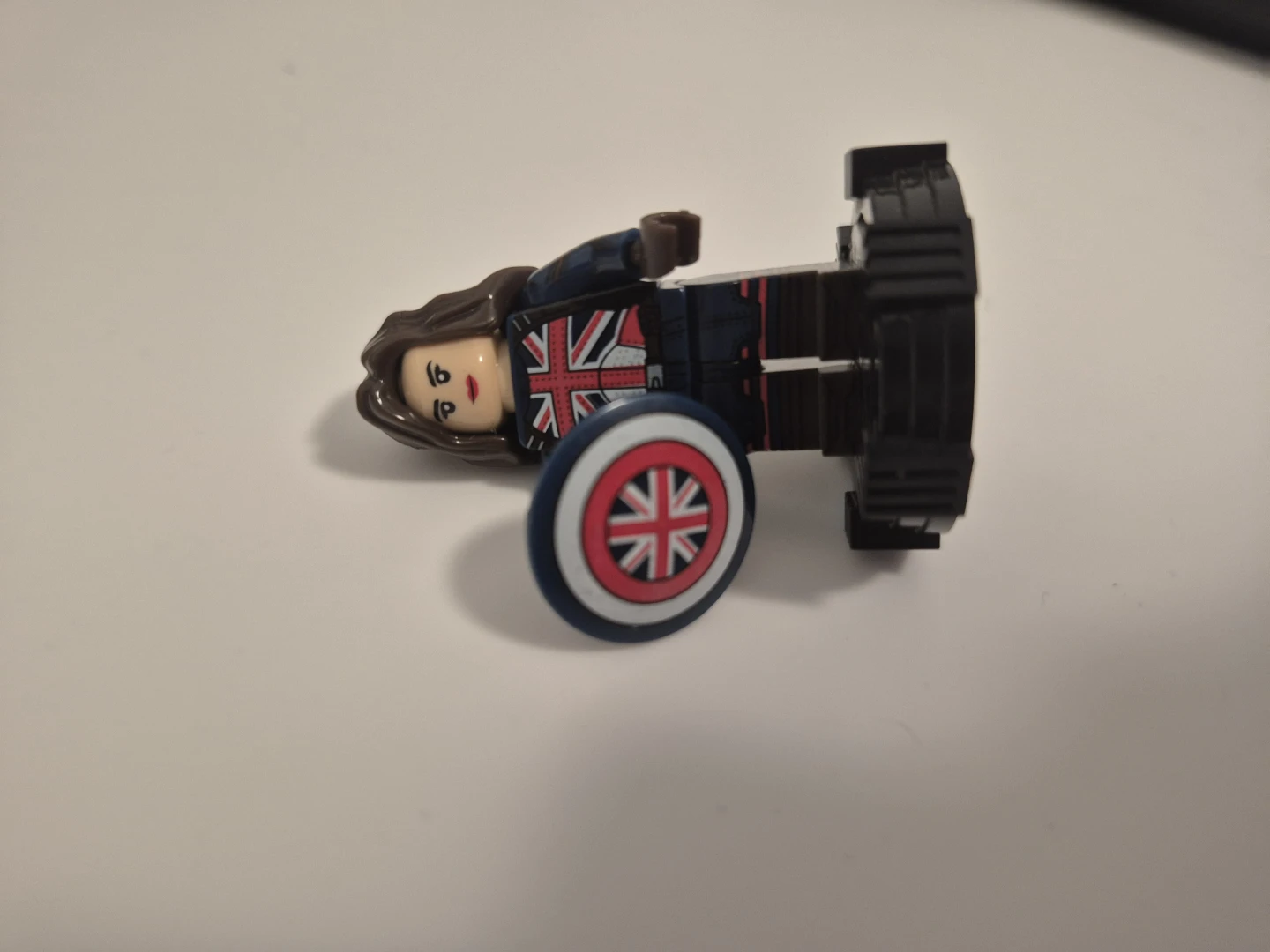 LEGO Captain Carter Minifigure