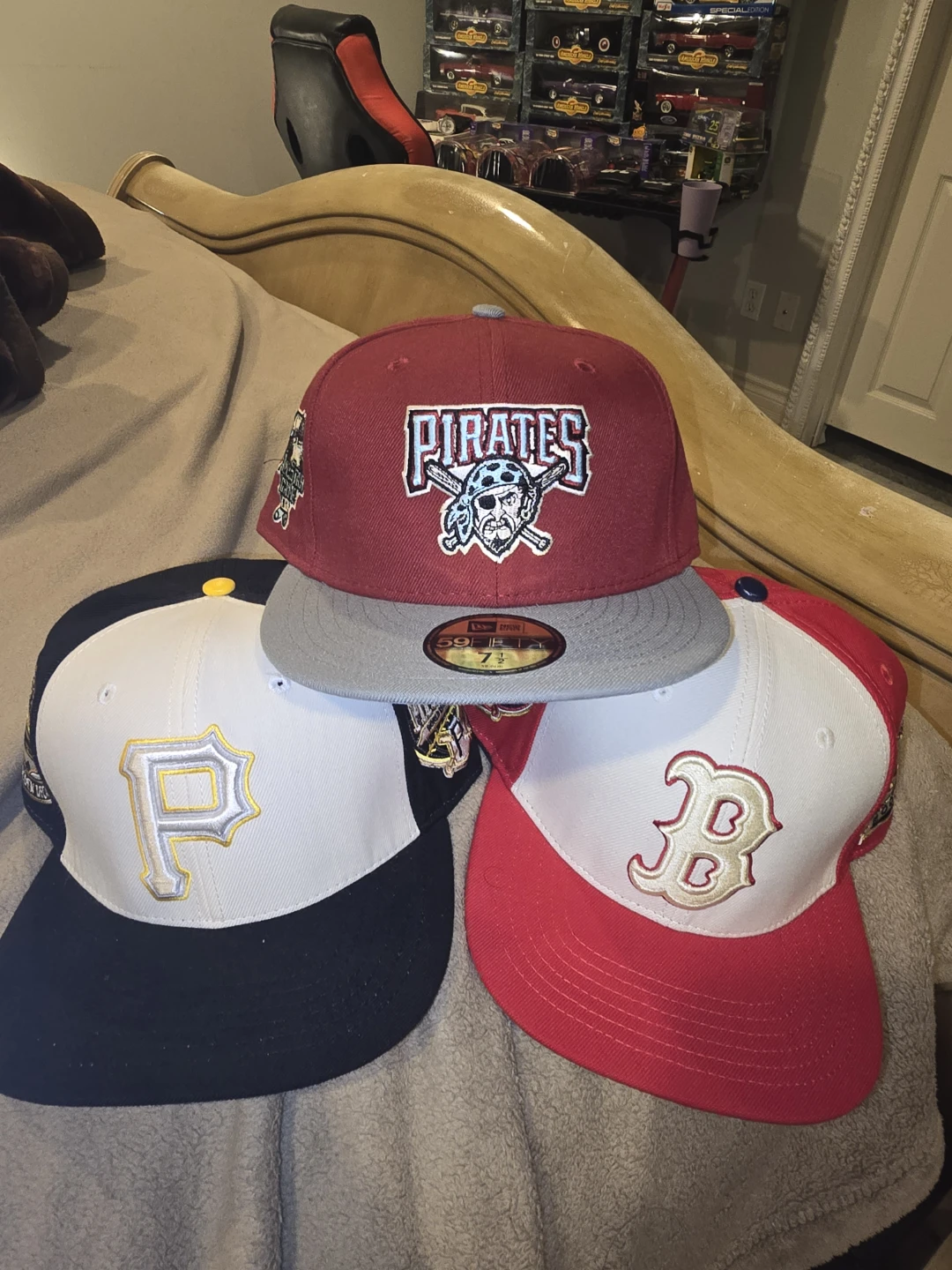 New Era 59FIFTY and pro standard MLB Hats - Size 7 1/2