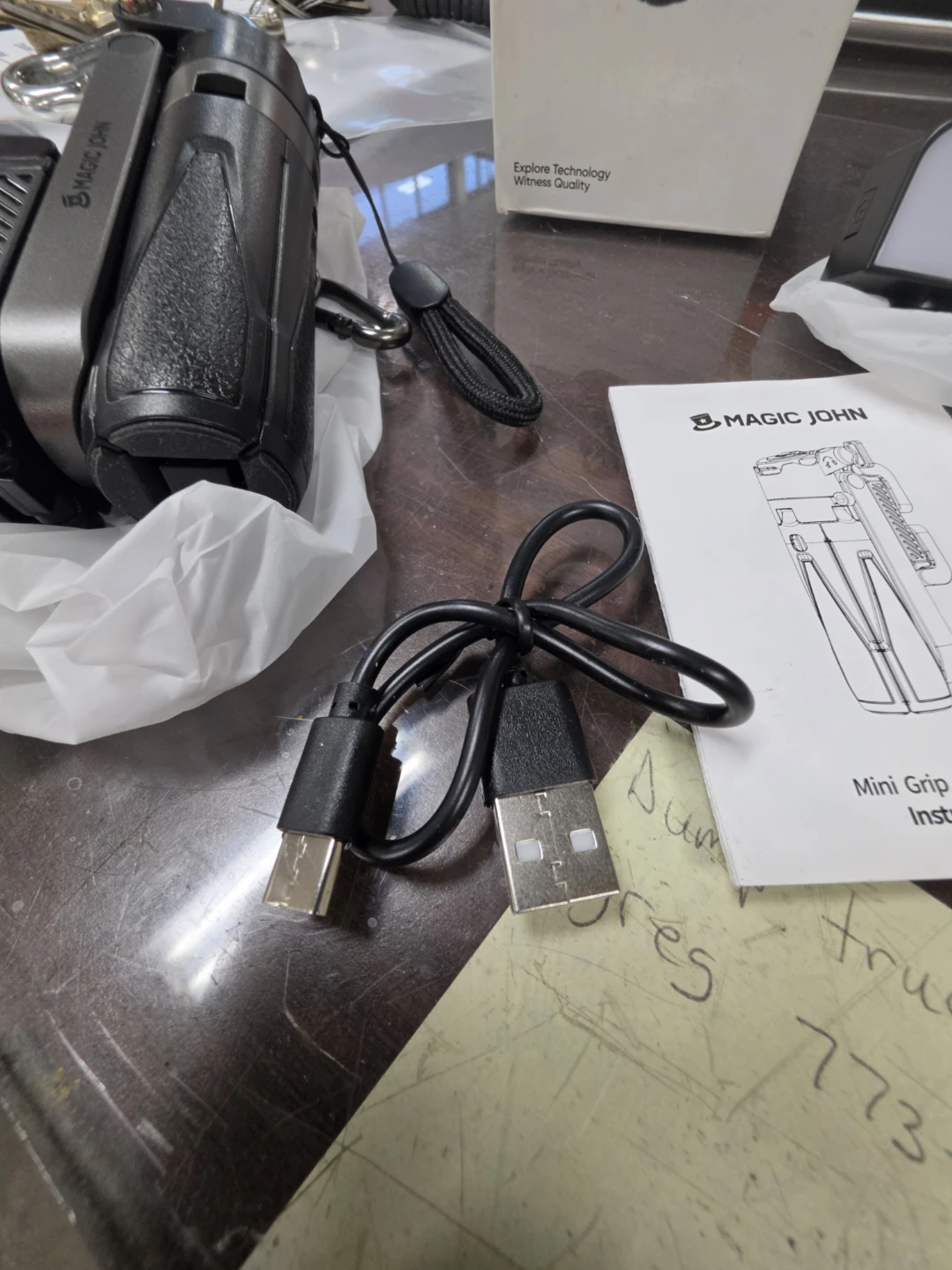 MAGIC JOHN Mini Selfie Stick /  Like New - photo 4
