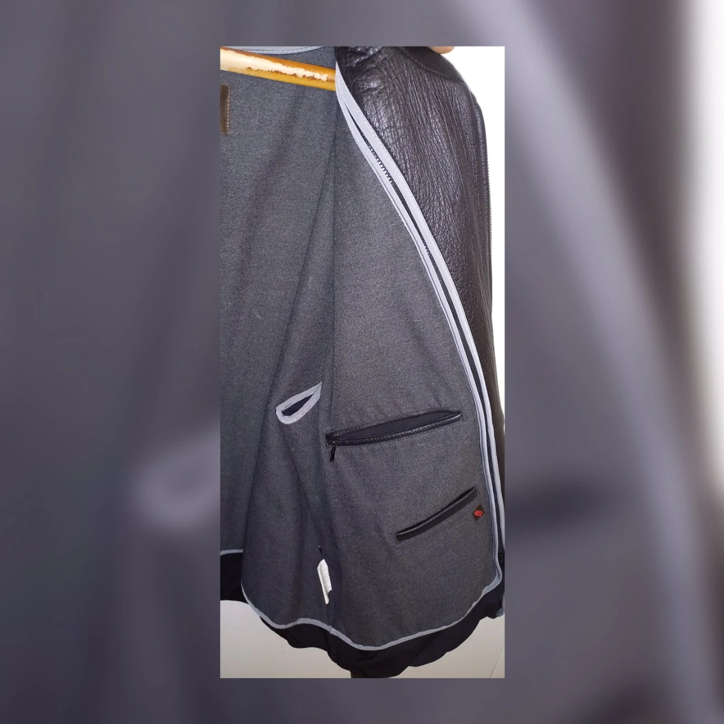 Danier Black Leather Jacket 2XL Tall - photo 3