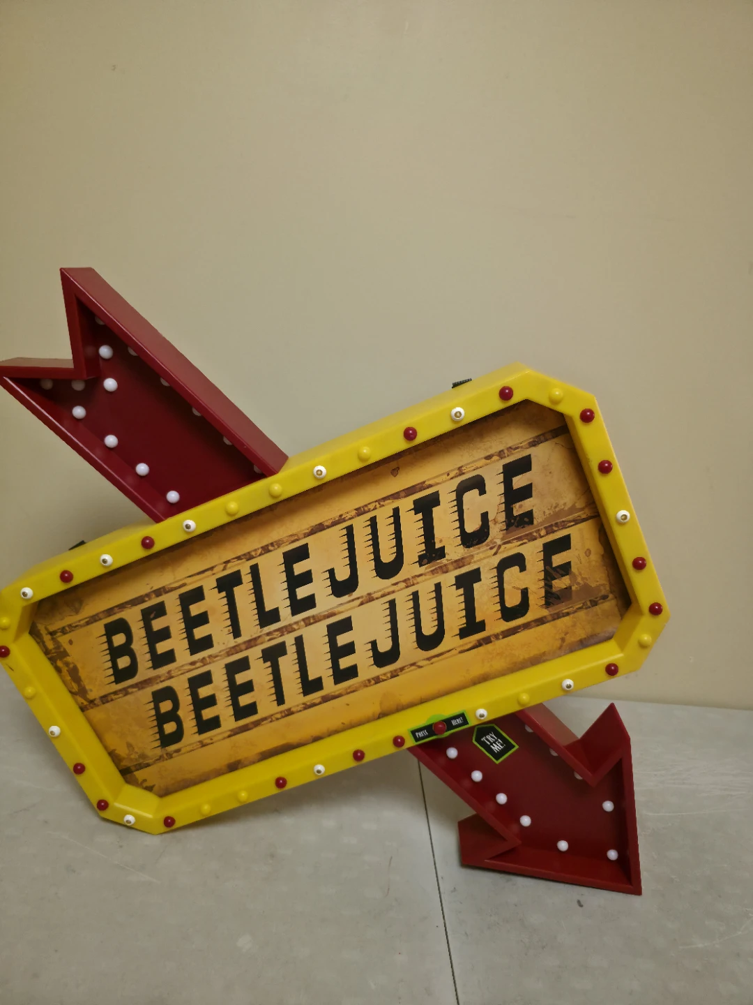 USED Beetlejuice Marquee Light-Up Sign ( Halloween )