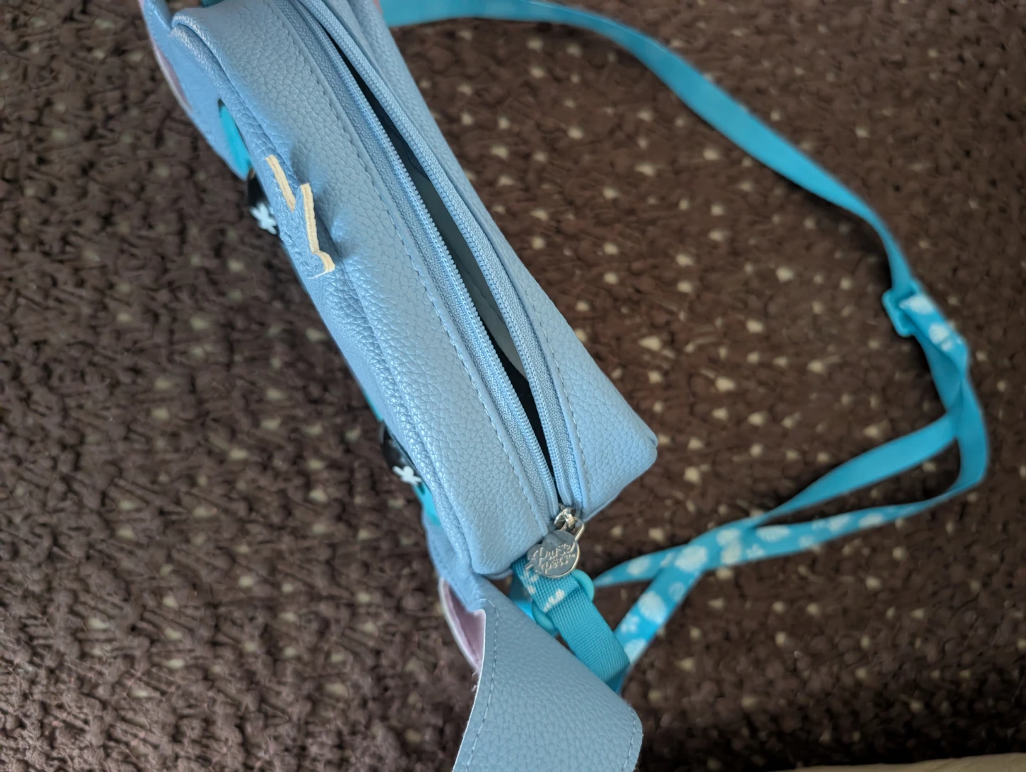 Disney Stitch Crossbody Bag - photo 4