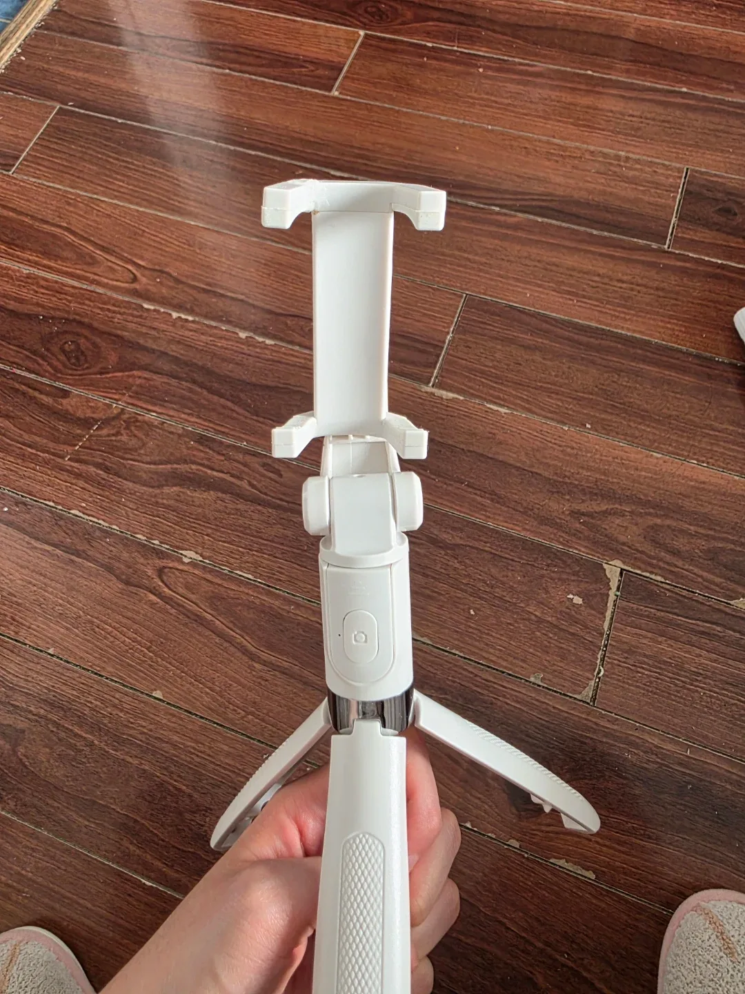 White Selfie Stick and Tripod Stand - photo 2