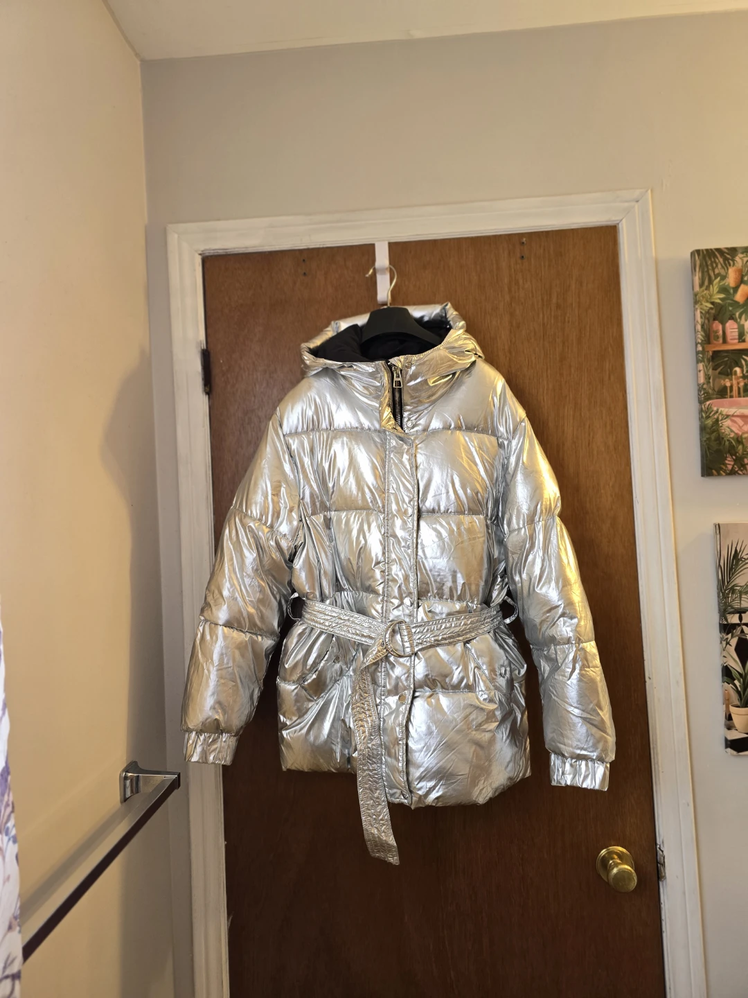 Bershka Silver Metallic Puffer Jacket – Size Medium - photo 4
