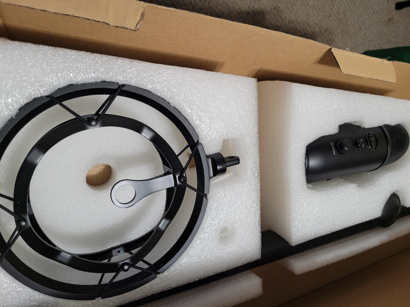 Blue YetiCaster Microphone Bundle - photo 3
