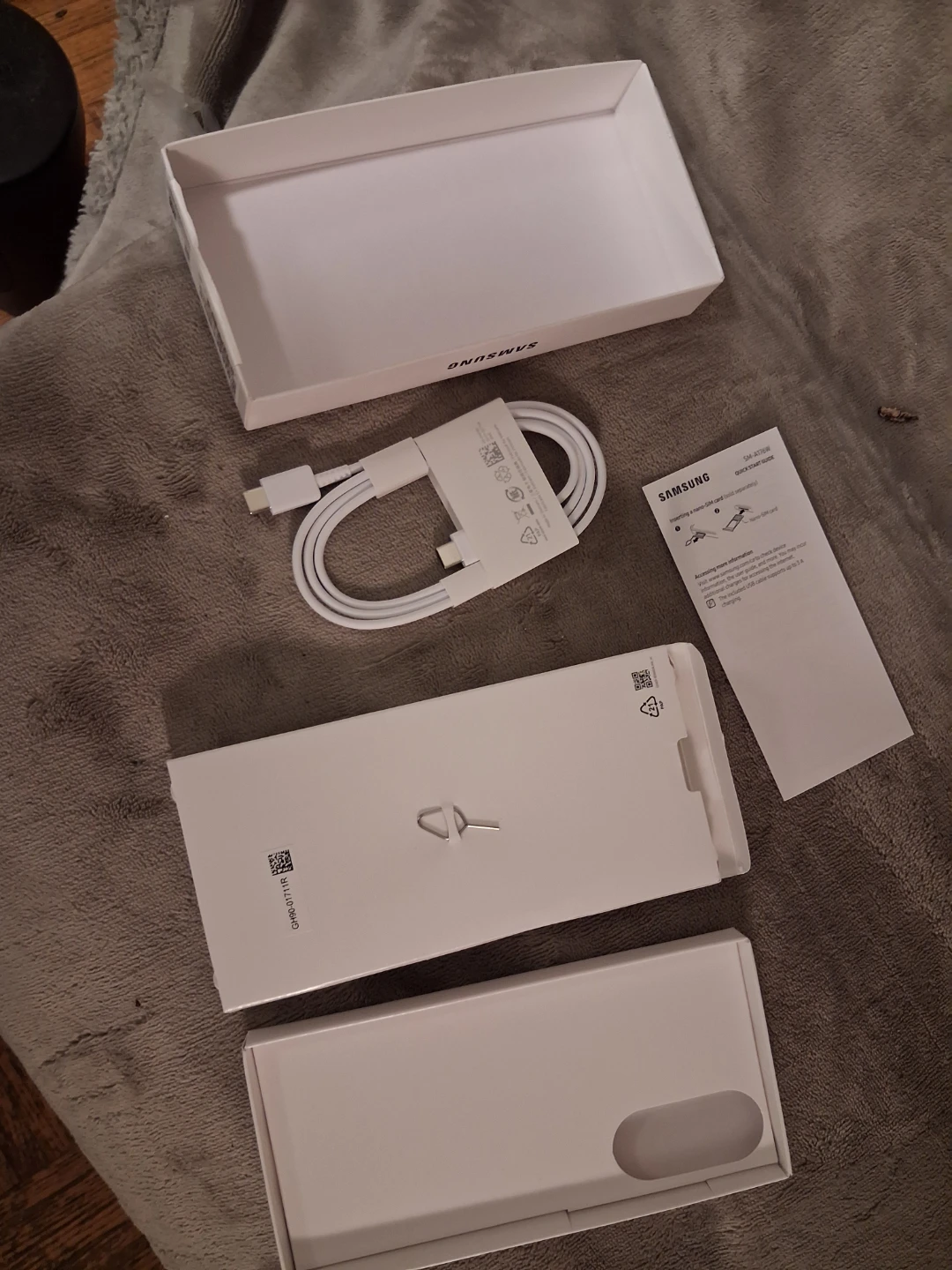 Samsung Galaxy A17 5G Empty Box and Accessories ( No Phone)