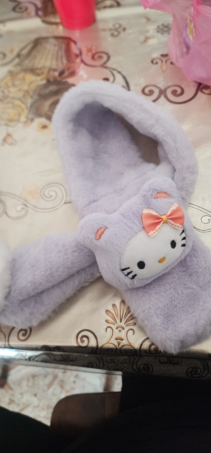 Hello Kitty lavander Faux Fur Scarf