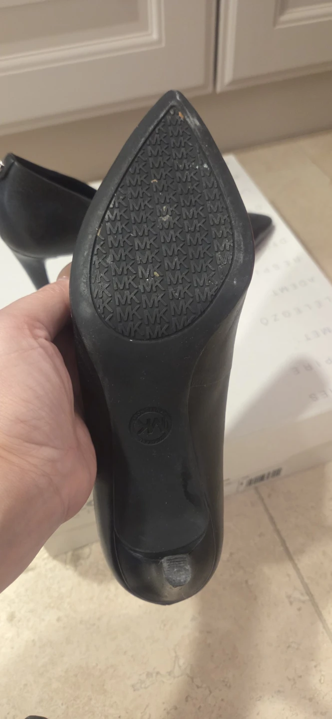 Michael Kors Black Pointed Heels - photo 4