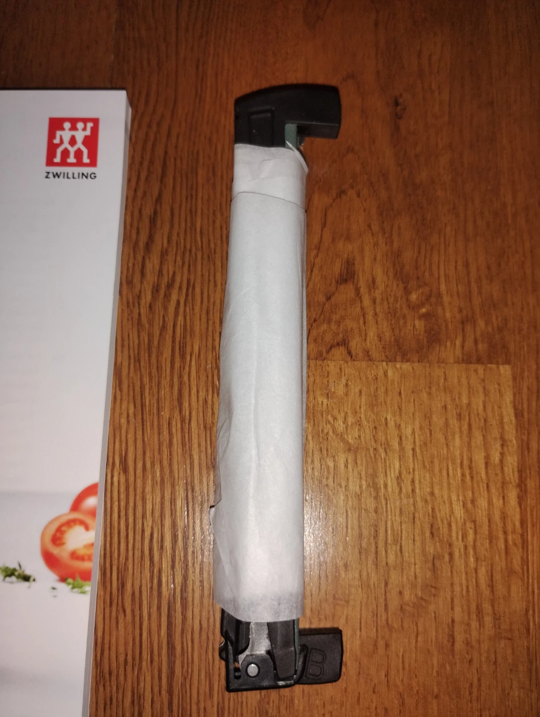 Zwilling V-Edge Knife Sharpener - photo 4