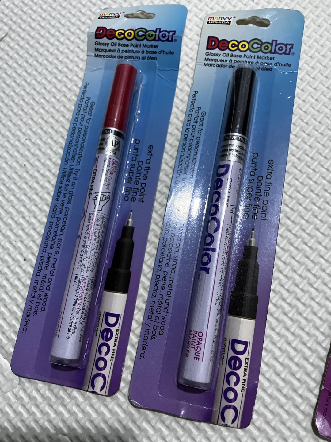 Lot of 20 Red & Black Oil based Paint  Markers - photo 2