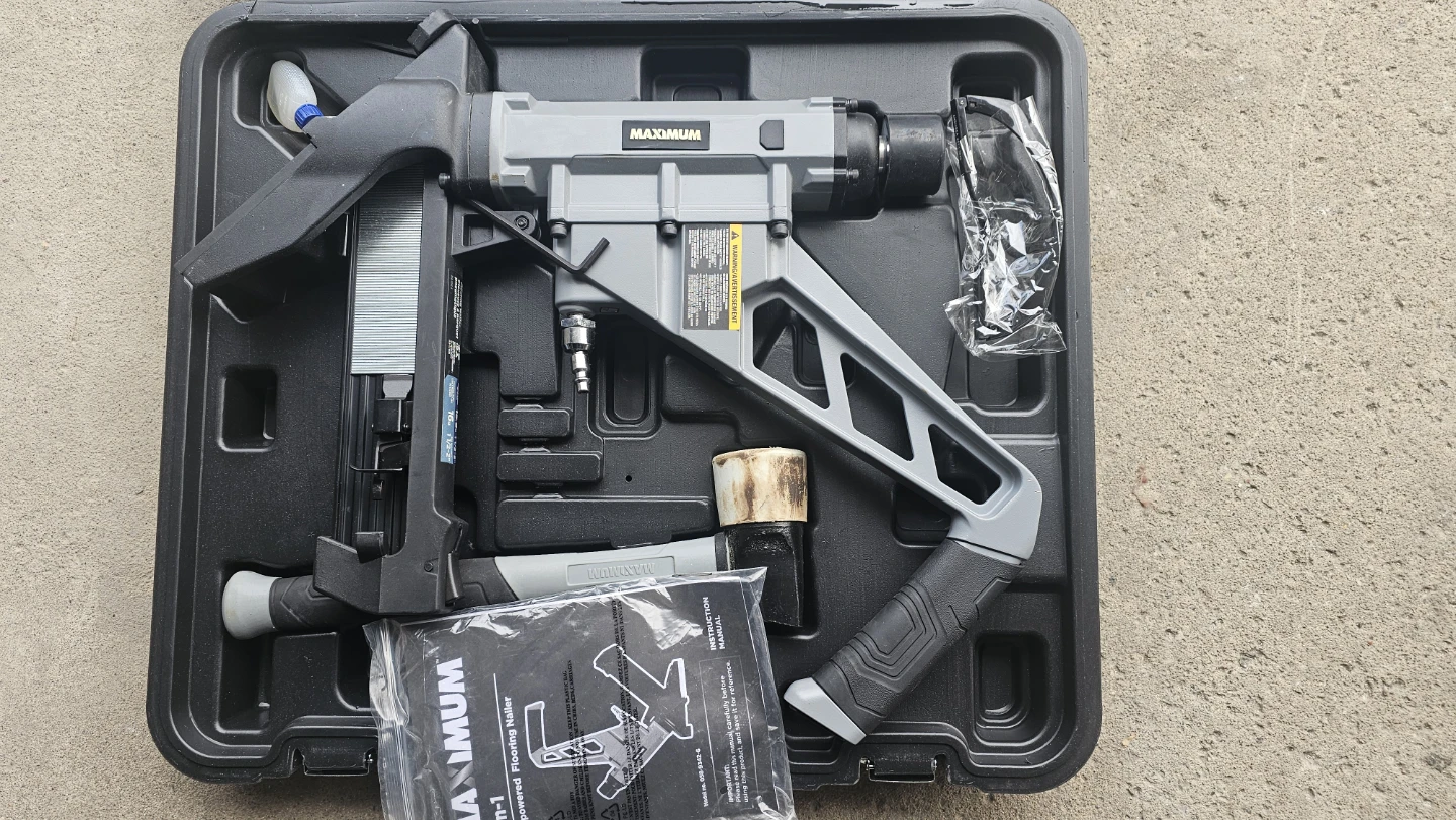 Maximum 2-in-1 Air-Powered Flooring Nailer - photo 2