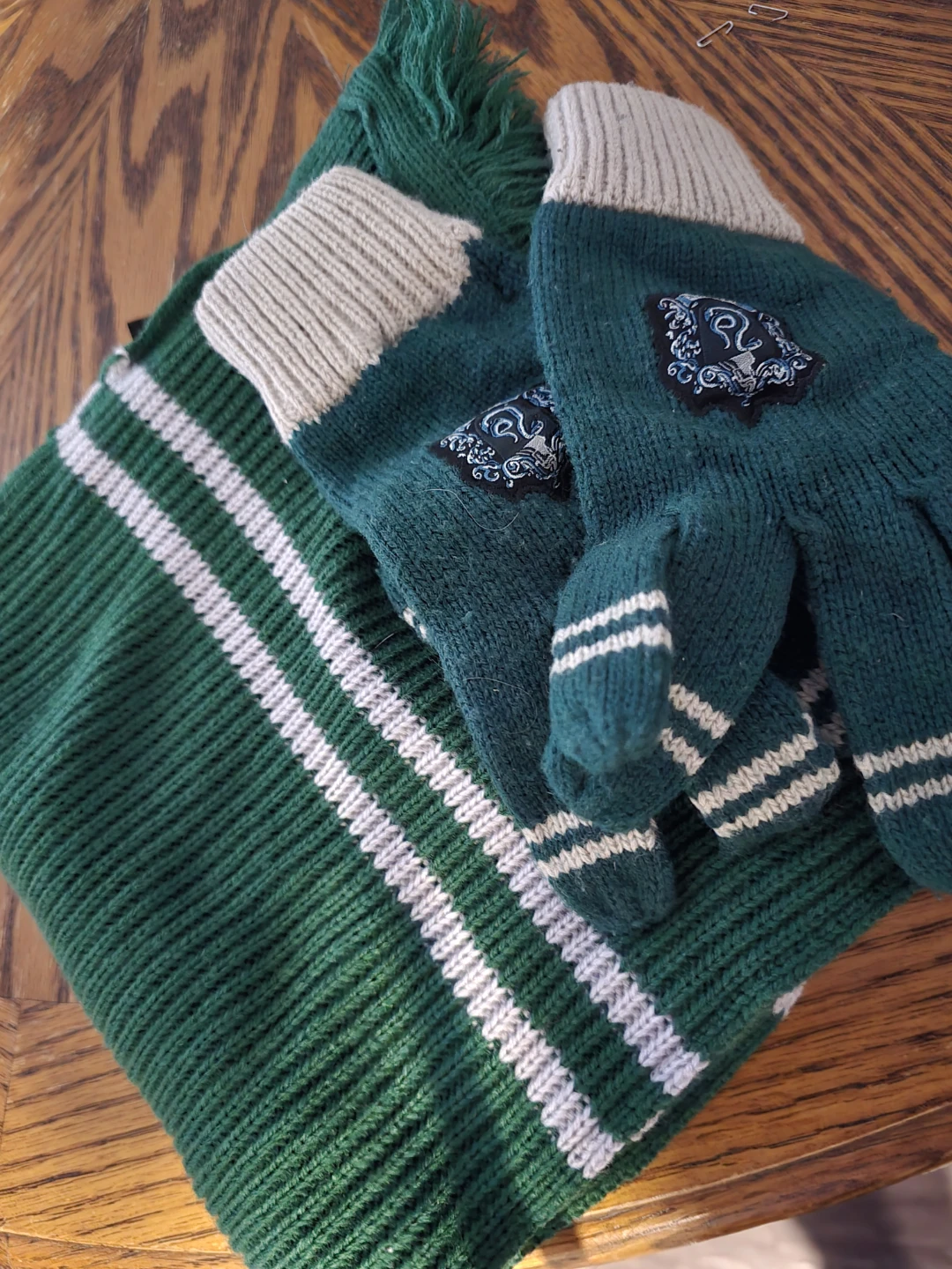 Harry Potter Slytherin Scarf and Glove Set - photo 2