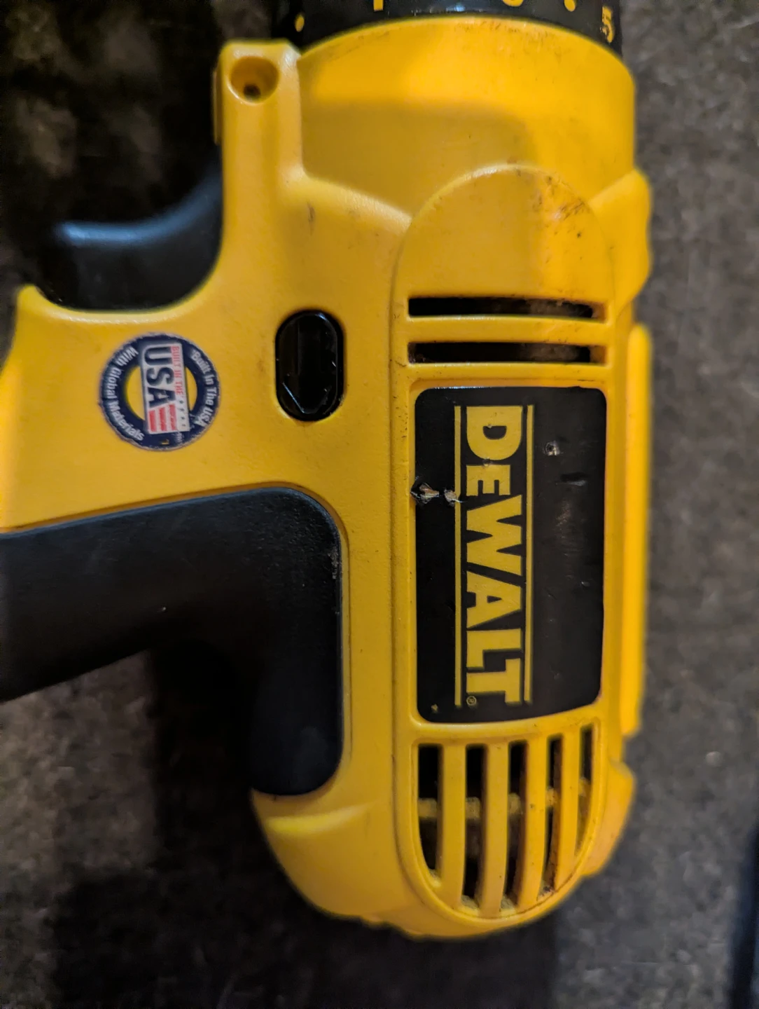 DeWalt and Makita Cordless Drills - photo 2